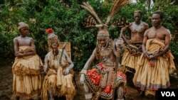 Фотографии на Билјана Јуруковски од кралството Куба во Конго, Африка