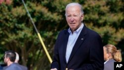 拜登总统在特拉华州参加教堂活动。（2023年7月31日）