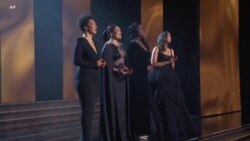 Queen Latifah, Dionne Warwick, Billy Crystal, Barry Gibb Pami Atis Onore Sant Kennedy pou Ane 2023 a