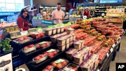 Според анкета на Галуп минатиот месец, 51 отсто од анкетираните Американци рекле дека повеќе им веруваат на републиканците во економијата, во споредба со 41 отсто кои рекле дека им веруваат на демократите