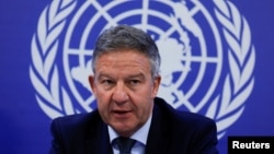 联合国驻阿富汗援助团代理负责人波策尔在喀布尔举行记者会（2022年7月22日）