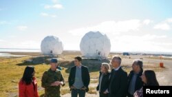 Sistemet e radarëve NORAD në komunitetin arktik Nunavut, Kanada