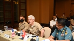 美国印太司令部太平洋舰队第七舰队司令卡尔∙托马斯（Karl Thomas）