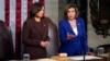 Chủ tịch Hạ viện Mỹ Nancy Pelosi (phải) và Phó Tổng thống Kamala Harris (trái) tại buổi đọc Thông điệp Liên bang của Tổng thống Joe Biden. 1/3.