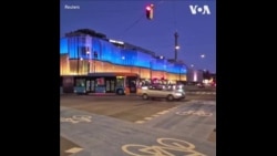 支持乌克兰，哥本哈根灯节点亮蓝黄彩灯 