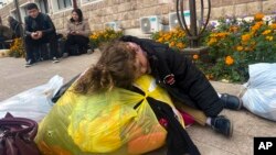 Заменик-портпаролот на американскиот Стејт департмент Ведант Пател изјави за новинарите дека состанокот не бил тајна и „се собрале за да се осврнат на конкретно итните хуманитарни прашања и обезбедувањето потенцијална хуманитарна помош во Нагорно-Карабах“