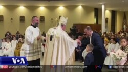 Festohen Krishtlindjet në Shqipëri 