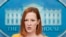 Sekrete de Pres Lamezonblanch la Jen Psaki pale pandan yon rankont ak la pres nan Lamezonblanch, Washington, Madi 15 Mas 2022. 