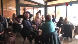 „Напиши стих – купи кафе“