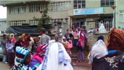 “የአምስት ቀን አራስ ልጄን እንደያዝኩ ጥዬ ሸሽቻልሁ” አንዲት የንፋስ ስልክ ላፍቶ ክፍለ ከተማ ነዋሪ