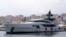 Yatch 'Lady M' ki pou oligak ris Alexei Mordashov, akoste nan po Imperia, Itali, 5 Mas 2022.