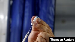 واکسیناسیون در منطقه صدر بغداد، عراق - آرشیو