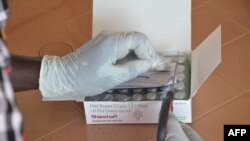 Dîmeneke vaksîna bo nexweşîya kolera.
