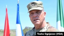 Генерал-мајор Петер Ендрусјак, заменик командант на копнените сили на САД за Европа и Африка