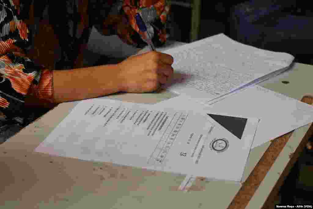 Xwendekar&#234;n Efr&#238;n&#238; di Ezm&#251;n&#234;n daw&#238;ya sal&#234; da li penageha Şehba