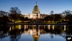 复会后的美国国会大厦（2022年11月14日）