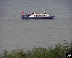 中国渔船驶近金门岛