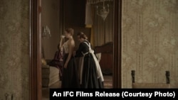 «Корсаж». Кадр из фильма.