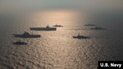 美日印澳四国军舰参与2020年马拉巴尔联合海上军事演习（美国海军照片）