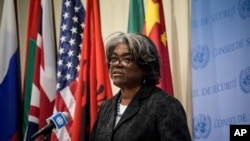 资料照片：2022年9月27日，美国驻联合国大使琳达·托马斯-格林菲尔德在联合国总部举行的新闻发布会上。（美联社照片）