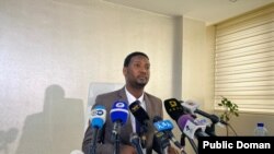 FAAYILII - Hoogganaan Biiroo Koomunikeeshinii Mootummaa Oromiyaa, Obbo Hayiluu Addunyaa