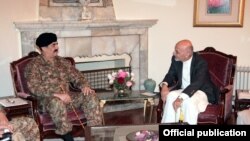  په دغه موقع ددواړو هيوادونو دپوځونو ترمينځ په غوره پوځي اړيکو بحث شوى اؤ جنرل راحيل دپاکستان په تربيتي اداروکې افغان ځواکونو ته دتربيت ورکولو اؤ دتربيتي کورسونو کولو وړانديز هم وکړو.