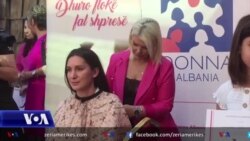 “Dhuro Flokë, Fal Shpresë”, lëvizja e tetorit kundër kancerit të gjirit