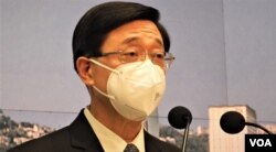 香港前政务司司长李家超4月18日获候选人资格审查委员会确认，成为今届特首选举唯一候选人。李家超表示，一旦当选必定以尽快与中国内地通关为首要任务 (美国之音/汤惠芸)