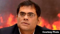 Jurnalis Pakistan Raza Rumi.