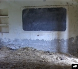 گھوسٹ اسکول کا ایک کلاس روم