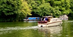 This stretch of the Thames was described by Jerome K. Jerome, a nineteenth century English writer, as “the sweetest stretch of all the river.” (Jamie Dettmer/VOA)