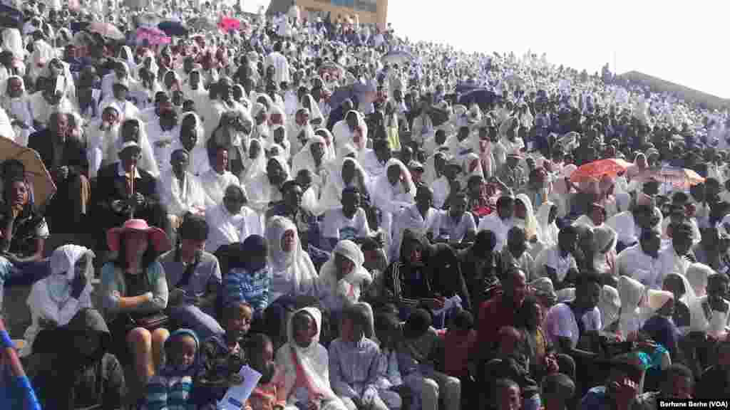 ኣከባብራ በዓል መስቀል ኣብ ኣስመራ