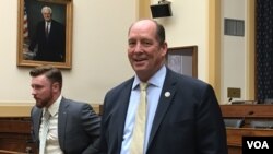 美国国会众议院外交委员会亚太小组委员会主席约霍（美国之音钟辰芳拍摄）