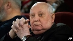 前苏联领导人米哈伊尔·戈尔巴乔夫执政后，赫尔辛基协议尤其在当时的苏联政治生活中发挥了很大影响。