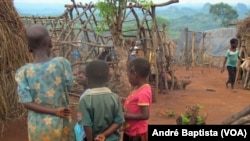 Crianças moçambicanas no campo de refugiados de Kapise, no Malawi.