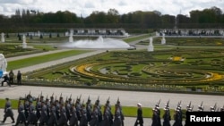 مراسم استقبال از باراک اوباما در هانوفر