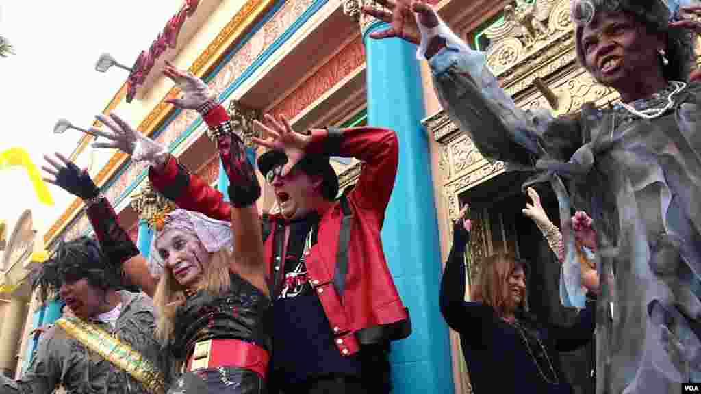 参加战栗僵尸舞的舞者（美国之音记者国符拍摄）