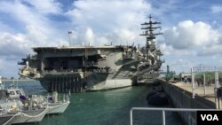 미 핵추진 항공모함 로널드 레이건호가 지난달 21일 부산항에 입항했다. 