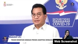 FILE - Jubir Satgas Penanganan COVID-19 Prof Wiku Adisasmito. (VOA)