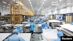 2019年2月21日浙江省宁波市一家阳能电池板工厂