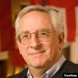 美国斯坦福大学东欧研究中心教授、胡佛研究院资深研究员诺曼·内马克博士(Dr. Norman Naimark) (照片由本人提供，来自https://history.stanford.edu/people/norman-naimark)