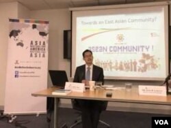 美国天主教大学政治学副教授安德鲁•杨(Andrew Yeo)在东西方中心，20190501.