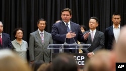 佛罗里达州州长德桑蒂斯9月22日签署行政令，旨在终止中国等敌视美国利益的国家对美国的影响。