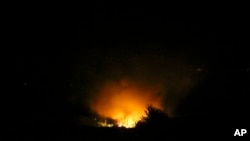 一架运载军火的乌克兰货机周六晚坠毁在希腊北部卡瓦拉市（Kavala）附近.。飞机失事地点火焰冲天。