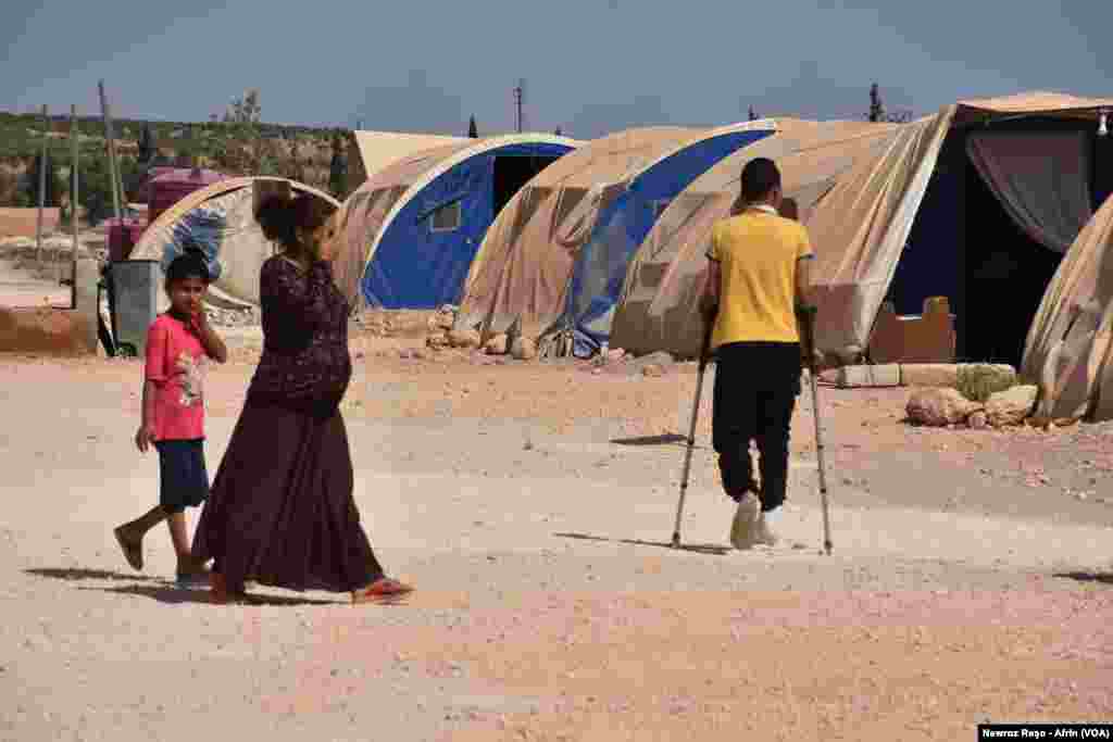 Rewşa nebaş ya Zarokên Efrînî yên li penageha Şehba dimînin