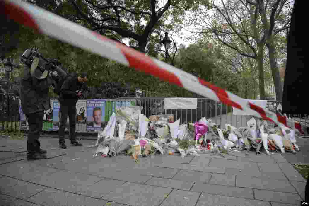 ماموران نظامی و پلیس در پاریس حفظ نظم و امنیت شهر را برعهده دارند. عکس: خبرنگار بخش فارسی صدای آمریکا در پاریس &nbsp;