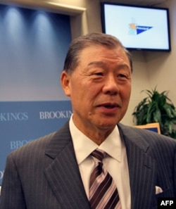 袁健生， 台湾驻美代表