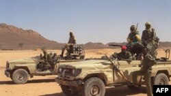 Des soldats tchadiens dans la région de Tibesti, le 28 mars 1999.