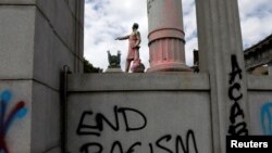 Confederate monument