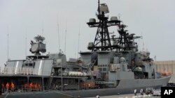 یک ناو روسی در بندری در قبرس - ۲۰۱۳ 